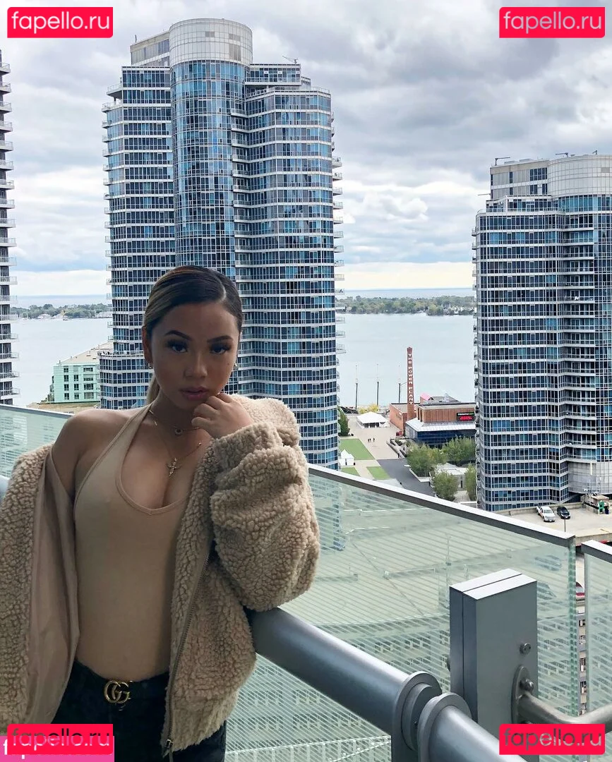 Thailiian Onlyfans Photo Gallery 