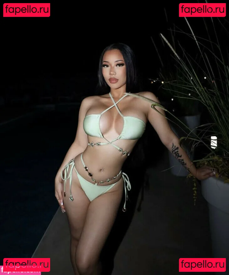 Thailiian Onlyfans Photo Gallery 