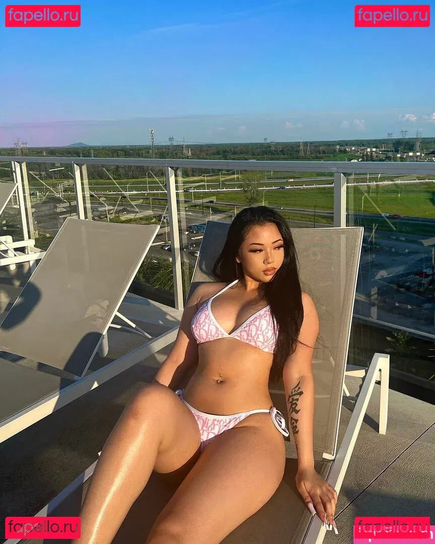 Thailiian Onlyfans Photo Gallery 