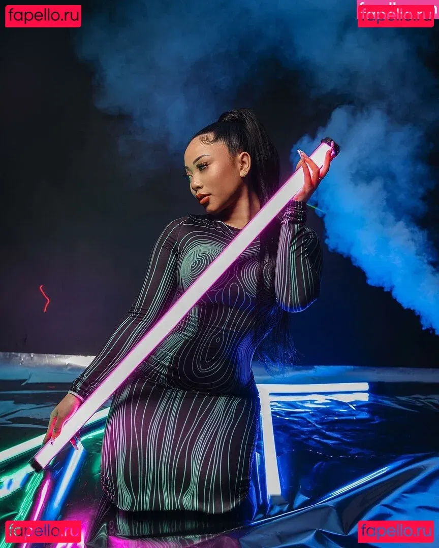 Thailiian Onlyfans Photo Gallery 