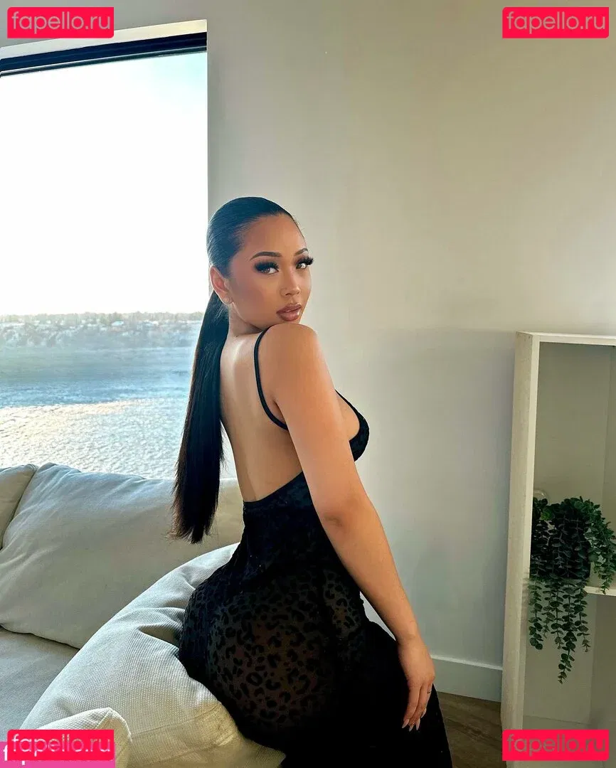 Thailiian Onlyfans Photo Gallery 