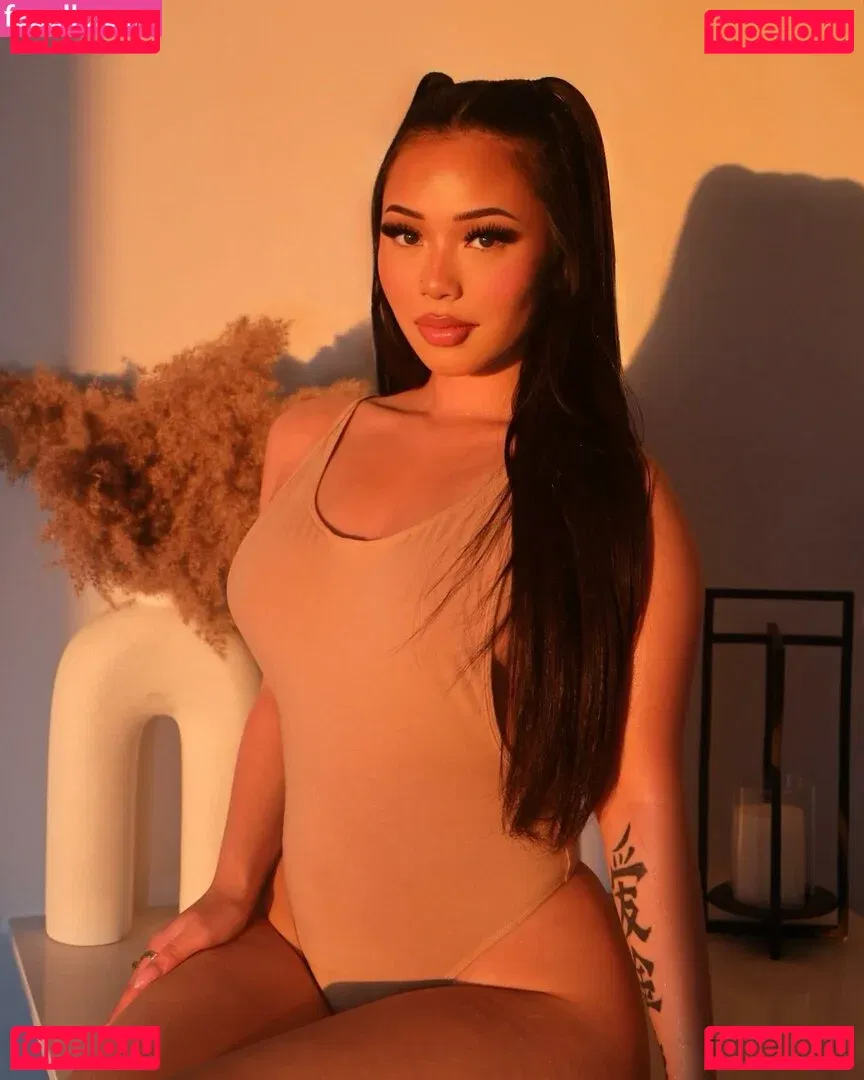 Thailiian Onlyfans Photo Gallery 