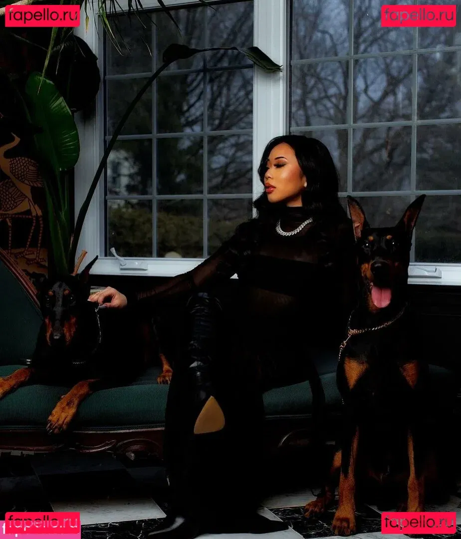 Thailiian Onlyfans Photo Gallery 