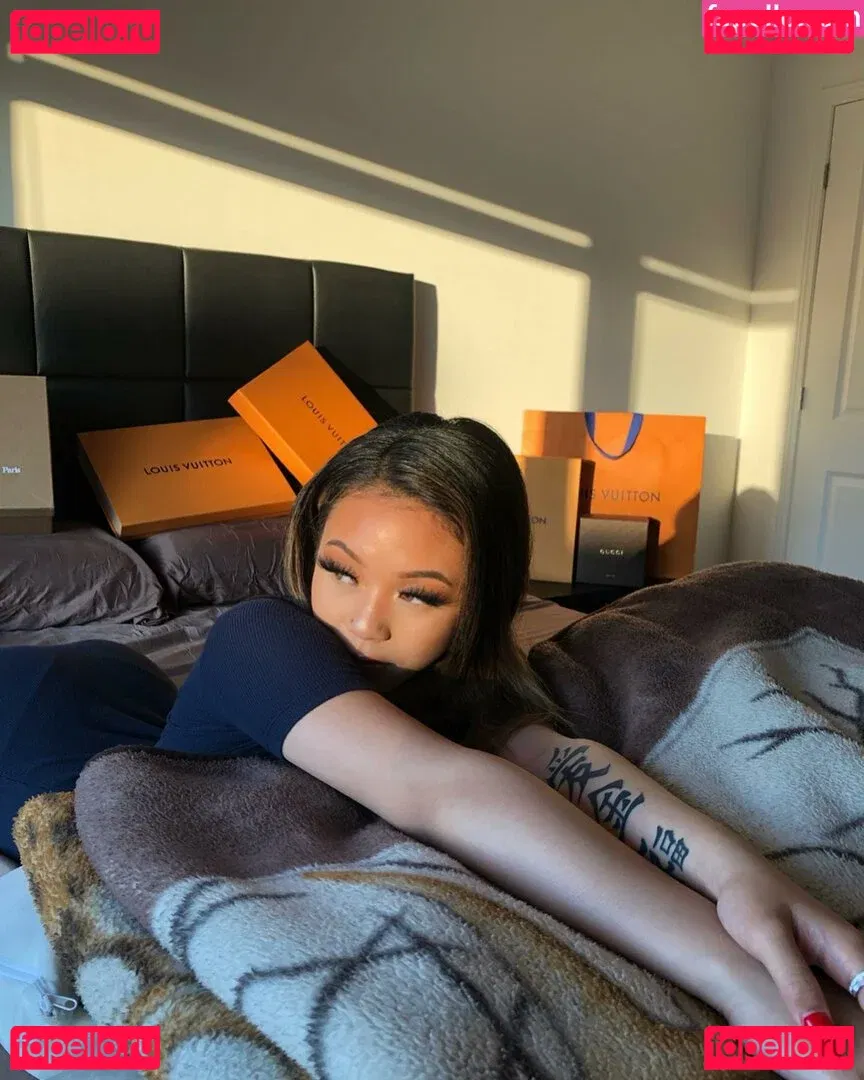 Thailiian Onlyfans Photo Gallery 