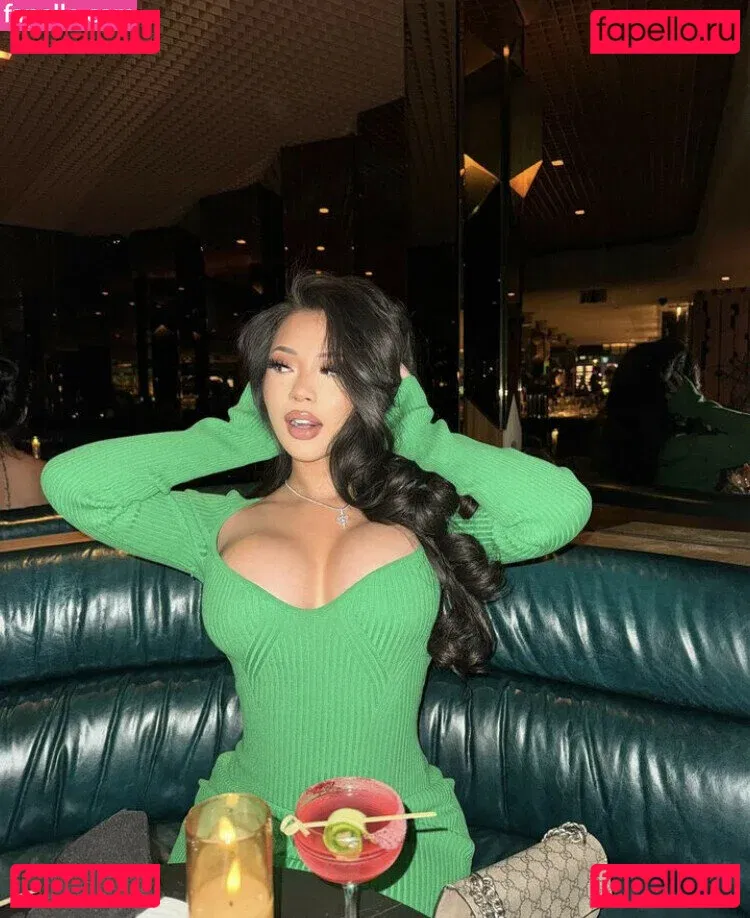 Thailiian Onlyfans Photo Gallery 