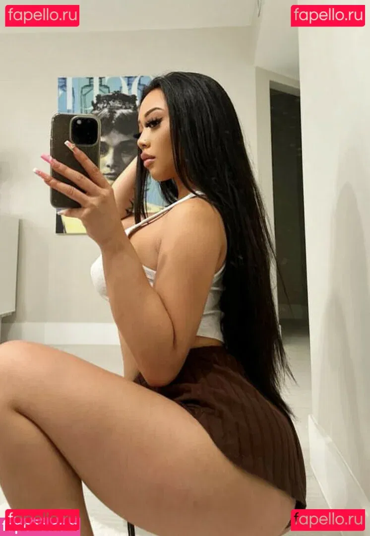 Thailiian Onlyfans Photo Gallery 