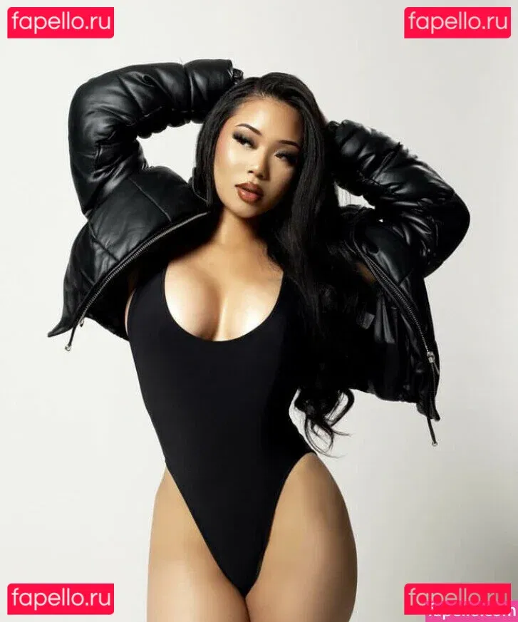 Thailiian Onlyfans Photo Gallery 