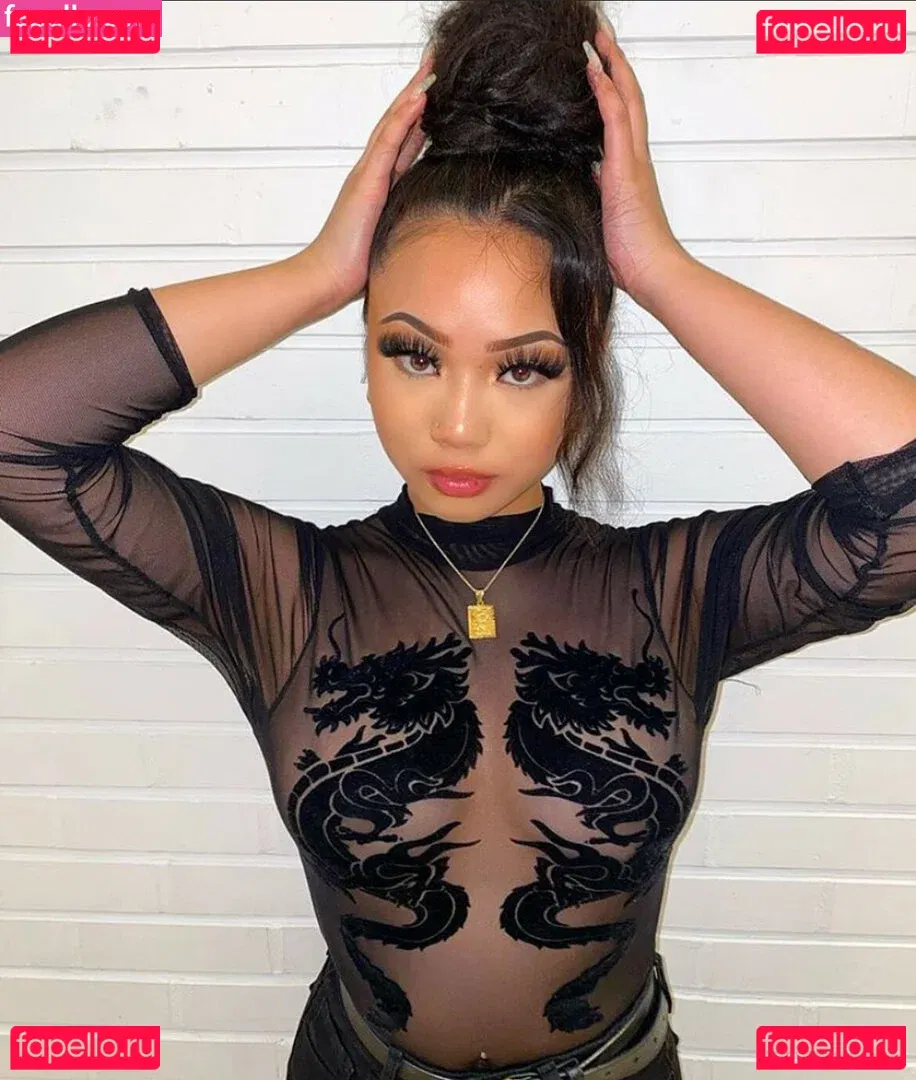 Thailiian Onlyfans Photo Gallery 