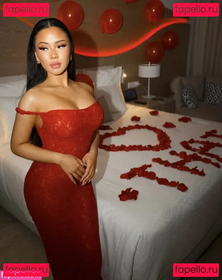 Thailiian Onlyfans Photo Gallery 