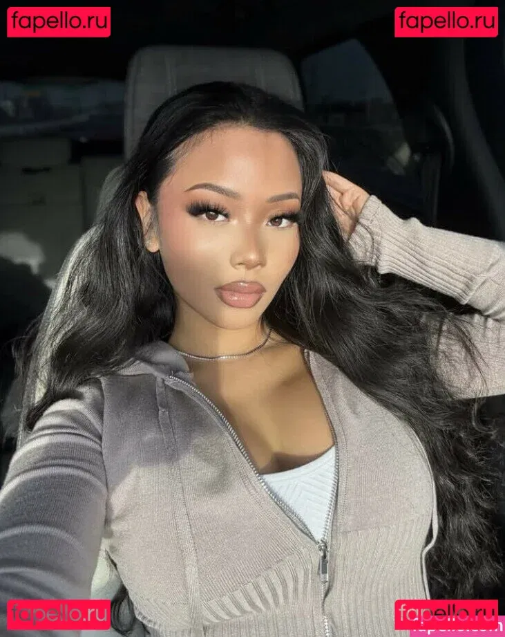 Thailiian Onlyfans Photo Gallery 