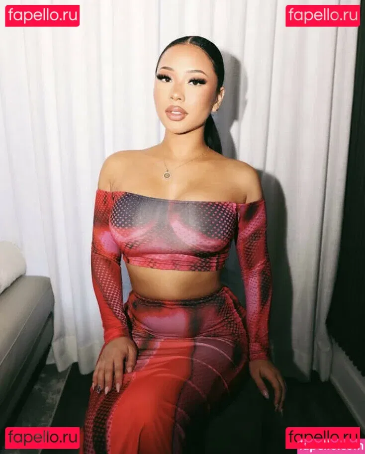 Thailiian Onlyfans Photo Gallery 