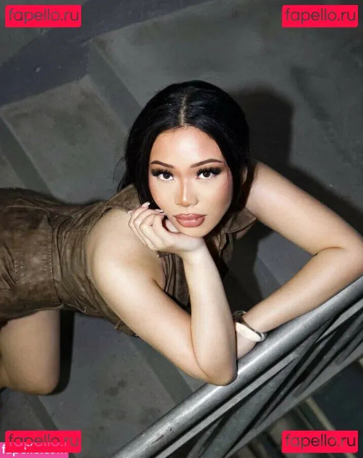 Thailiian Onlyfans Photo Gallery 