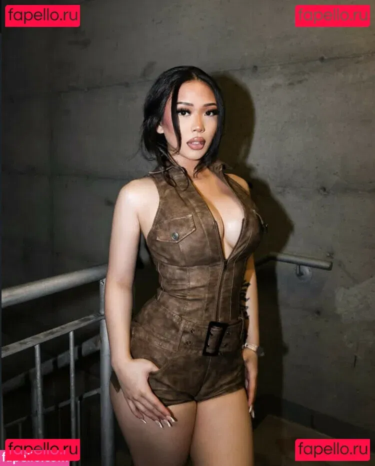 Thailiian Onlyfans Photo Gallery 