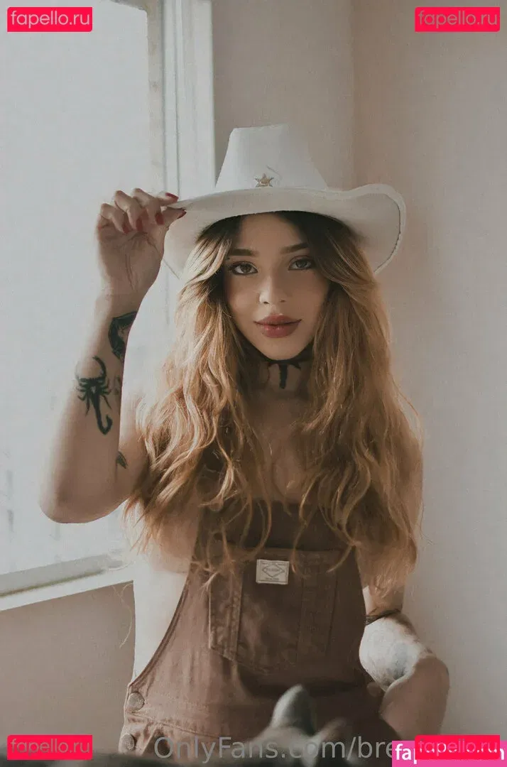 brezelinski Onlyfans Photo Gallery 