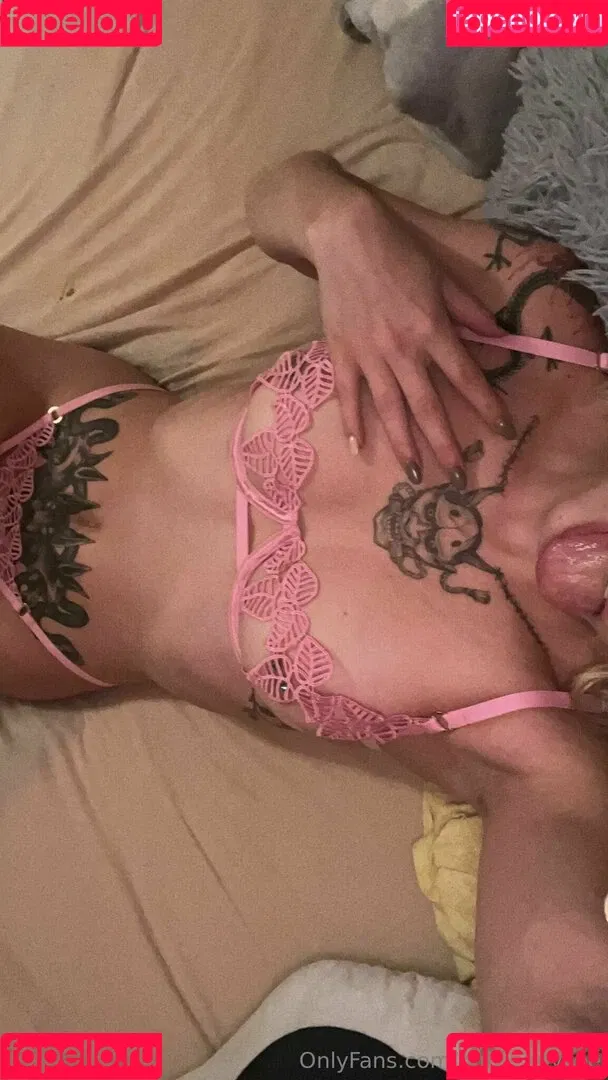 Onlyjennycee Onlyfans Photo Gallery 