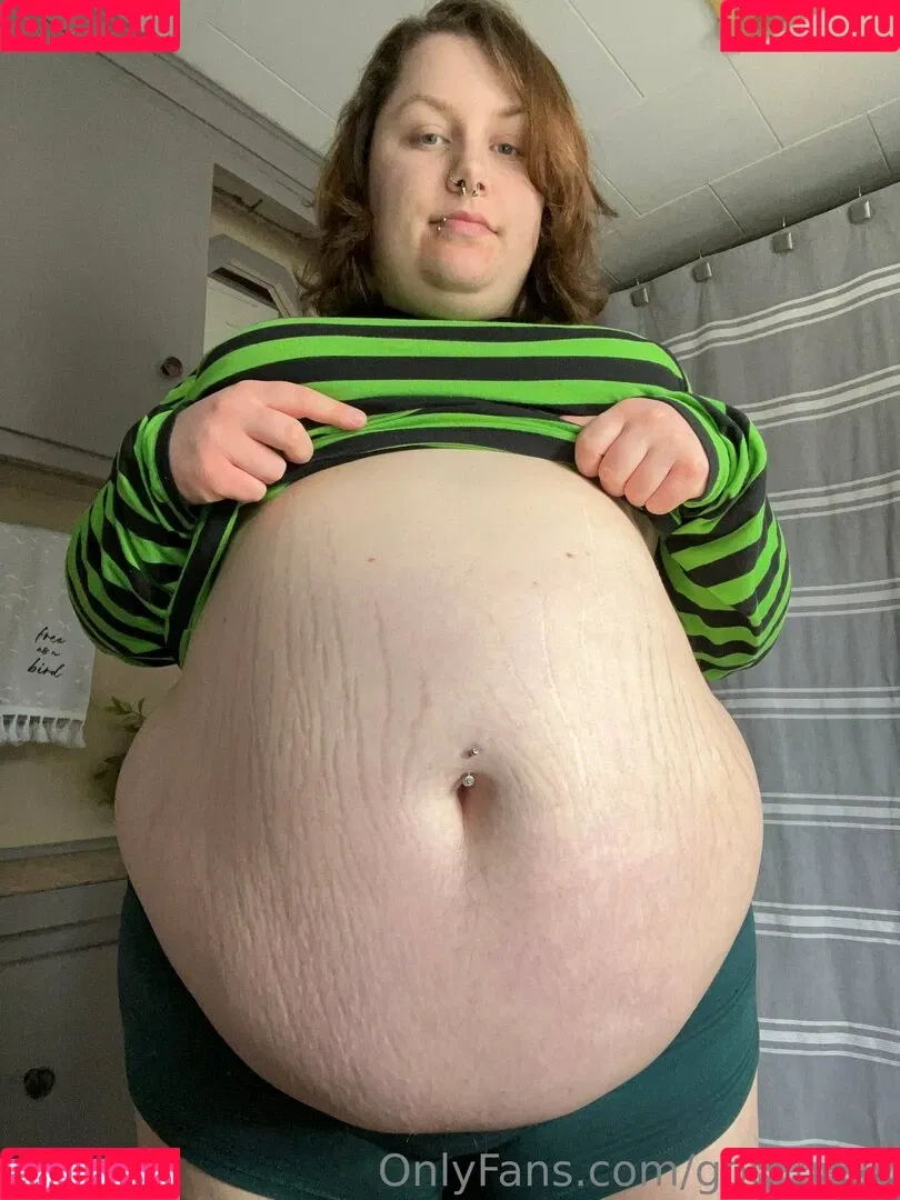 gothbelly Onlyfans Photo Gallery 