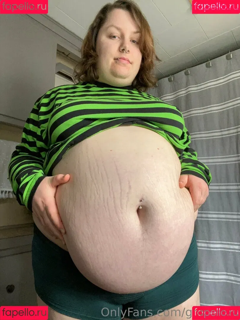 gothbelly Onlyfans Photo Gallery 