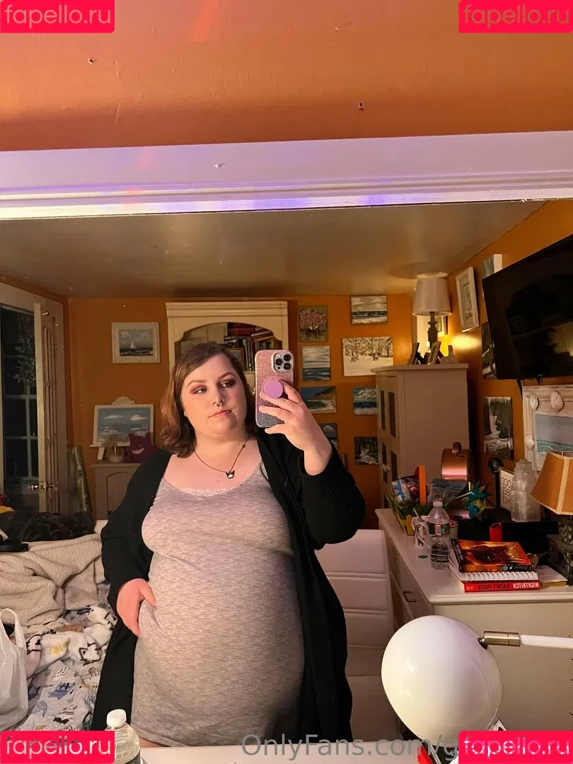 gothbelly Onlyfans Photo Gallery 