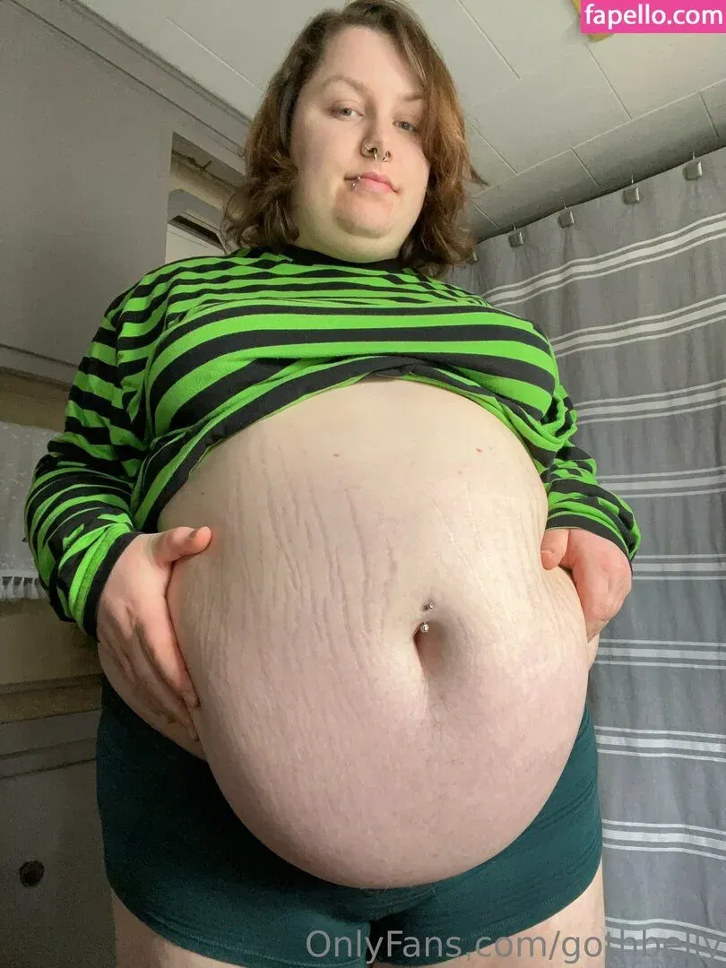 gothbelly Onlyfans Photo Gallery 