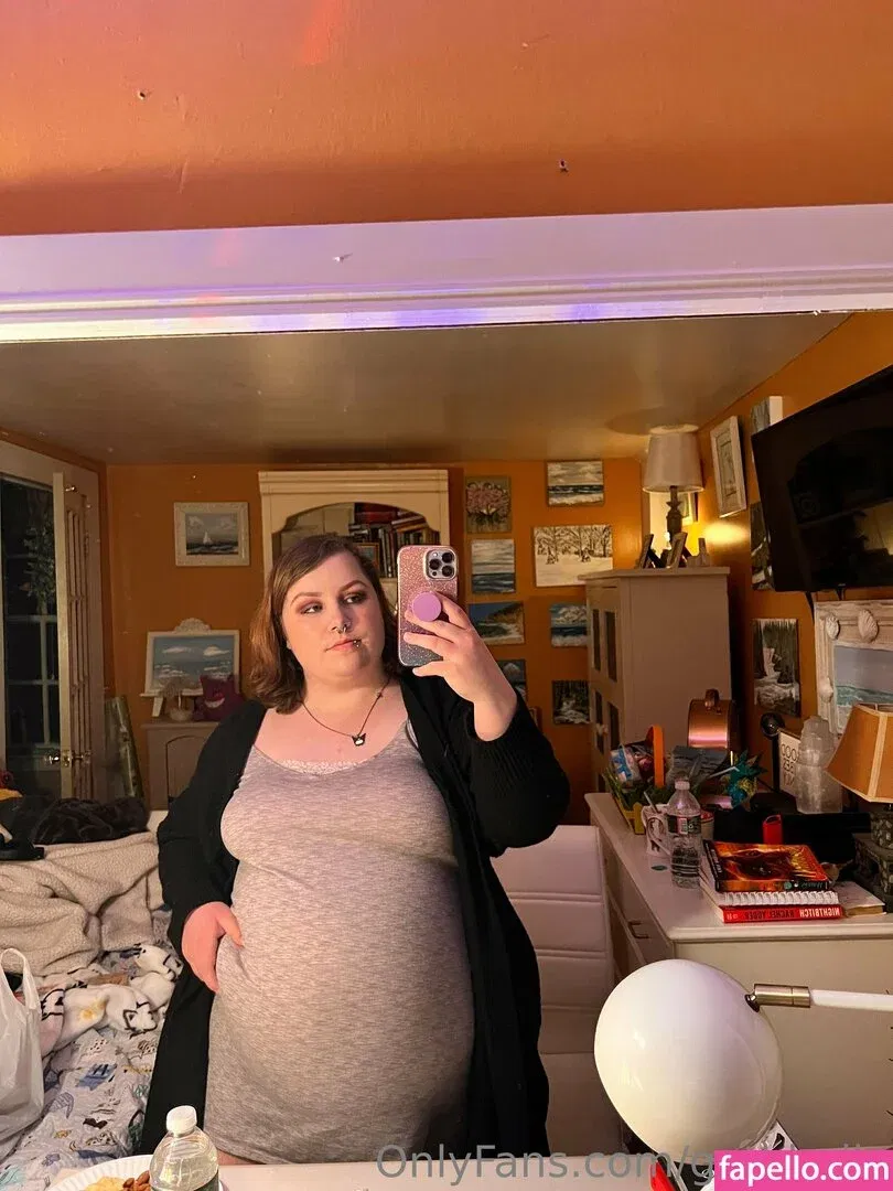 gothbelly Onlyfans Photo Gallery 