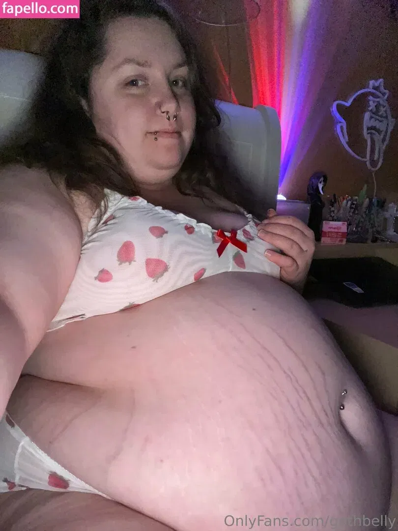 gothbelly Onlyfans Photo Gallery 