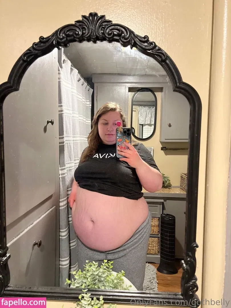 gothbelly Onlyfans Photo Gallery 