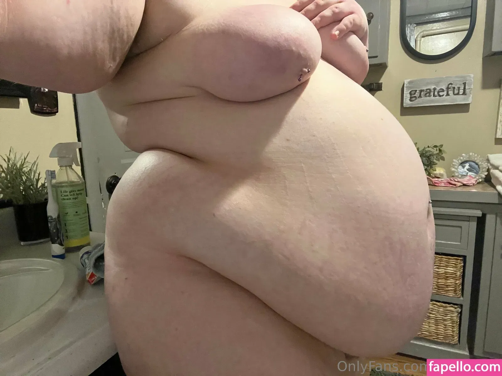 gothbelly Onlyfans Photo Gallery 