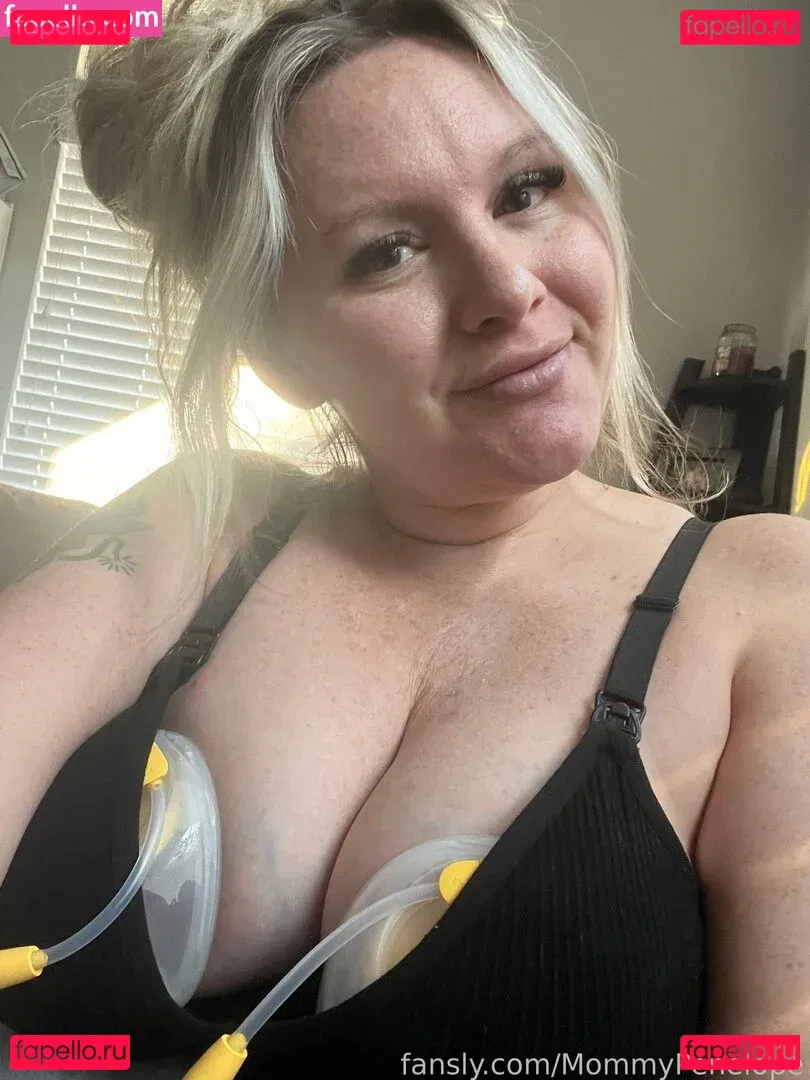 MommyPenelope Onlyfans Photo Gallery 