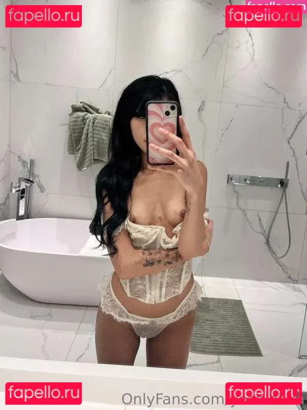 yoshiohka Onlyfans Photo Gallery 