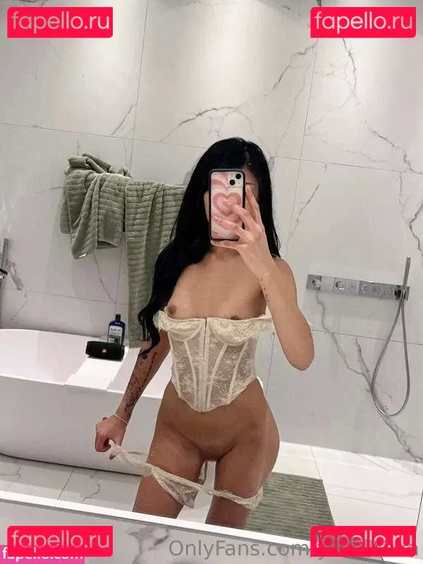 yoshiohka Onlyfans Photo Gallery 