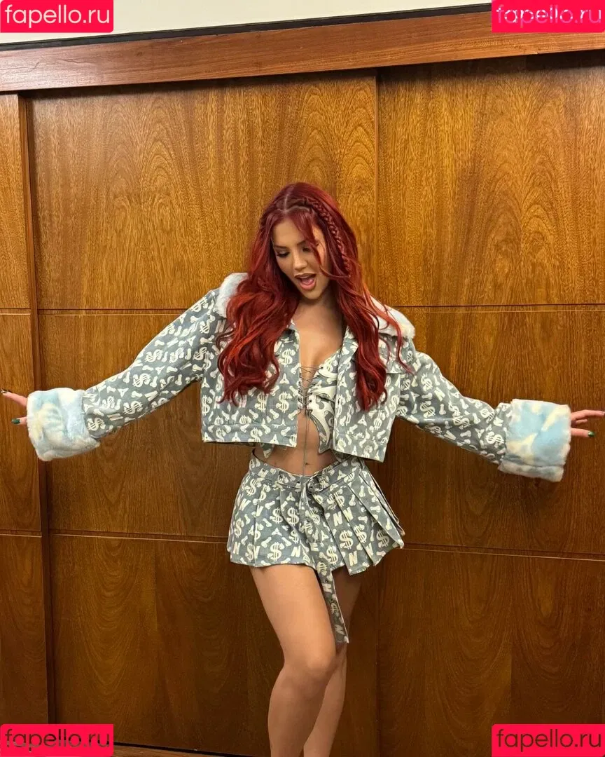 Vivi Wanderley Onlyfans Photo Gallery 