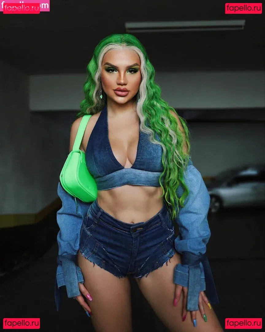 Vivi Wanderley Onlyfans Photo Gallery 