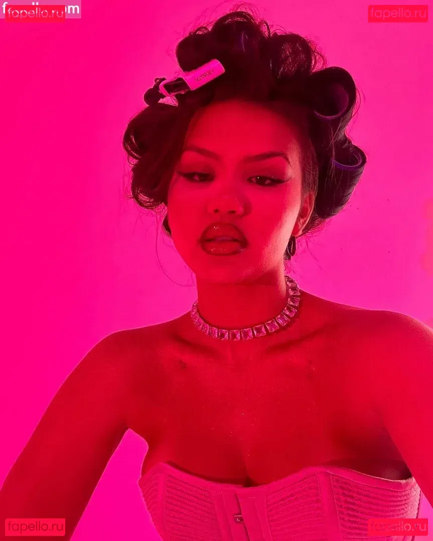 Vivi Wanderley Onlyfans Photo Gallery 