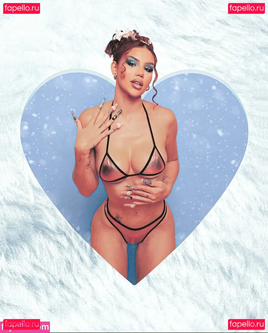 Vivi Wanderley Onlyfans Photo Gallery 