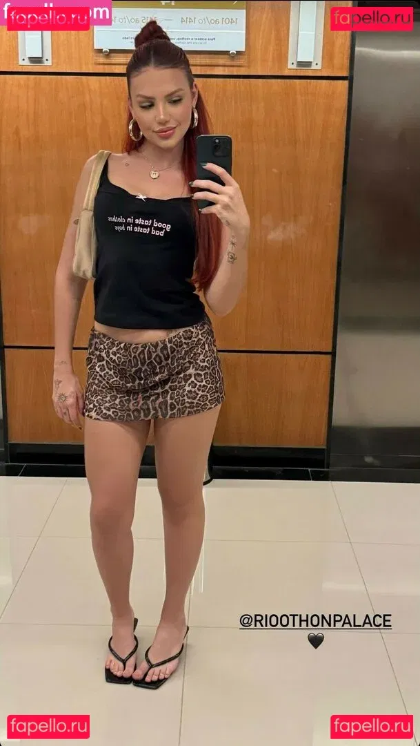 Vivi Wanderley Onlyfans Photo Gallery 