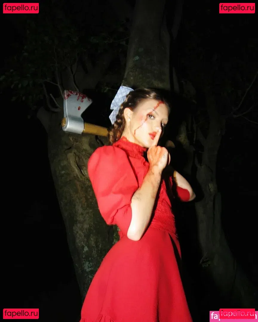 Vivi Wanderley Onlyfans Photo Gallery 