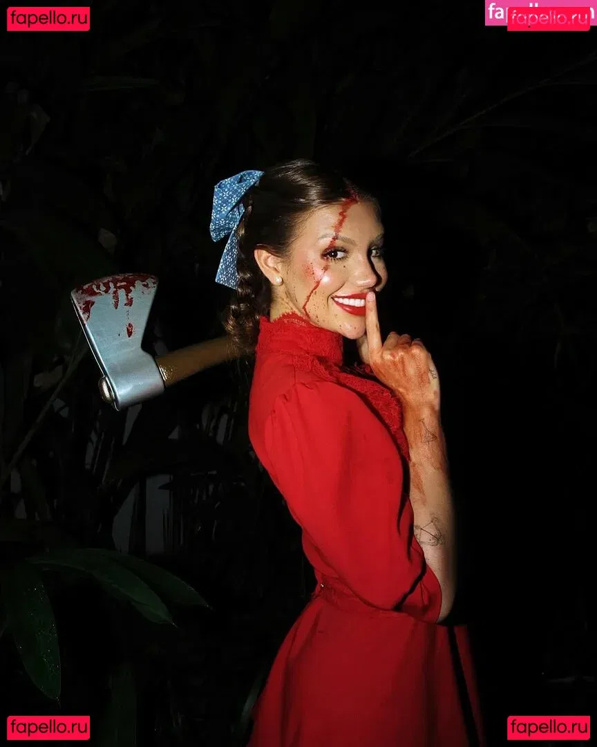 Vivi Wanderley Onlyfans Photo Gallery 