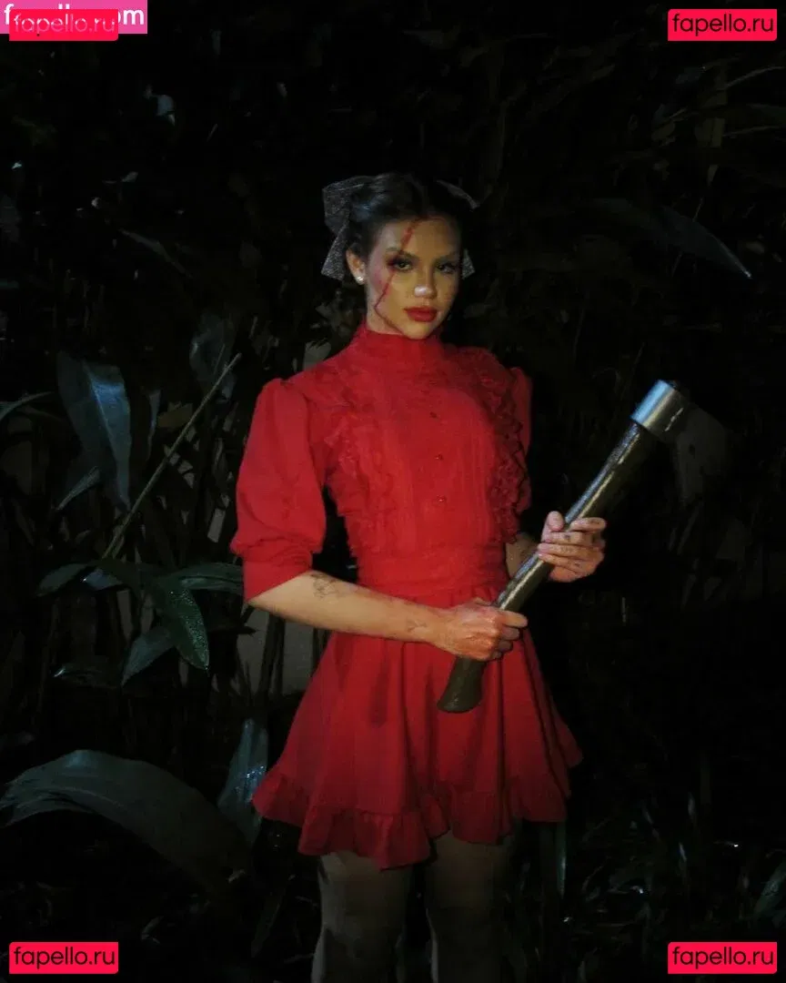 Vivi Wanderley Onlyfans Photo Gallery 