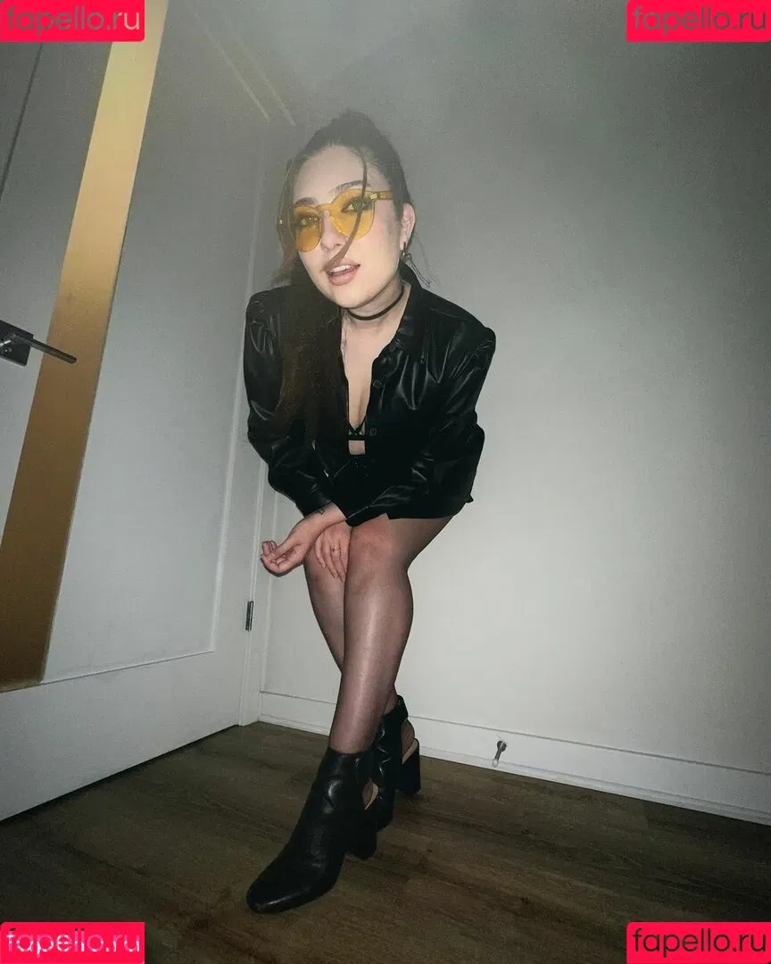 Shelby Young Onlyfans Photo Gallery 