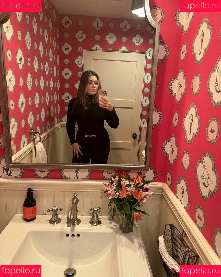 Shelby Young Onlyfans Photo Gallery 