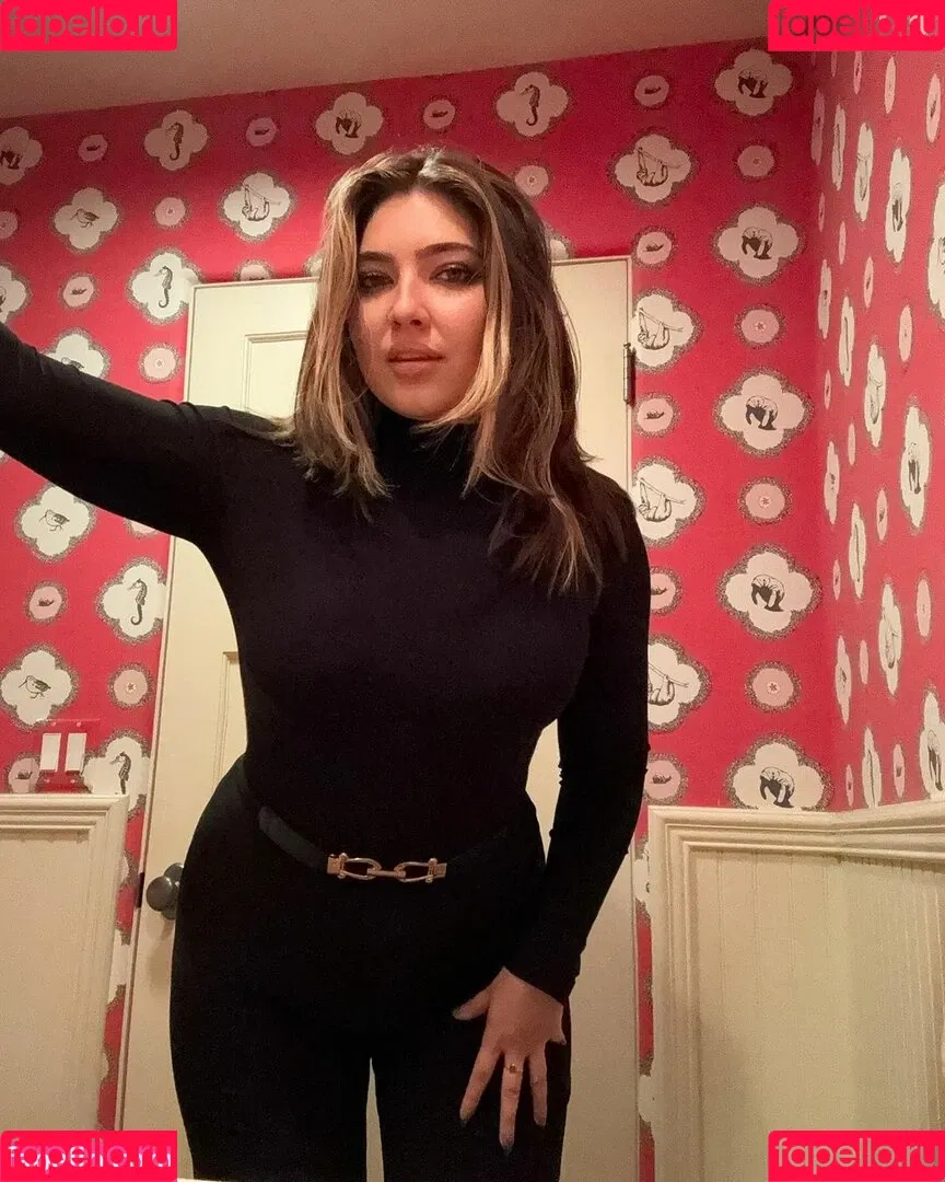 Shelby Young Onlyfans Photo Gallery 