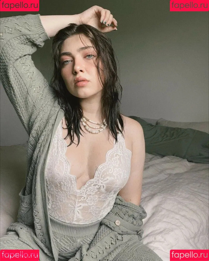 Shelby Young Onlyfans Photo Gallery 