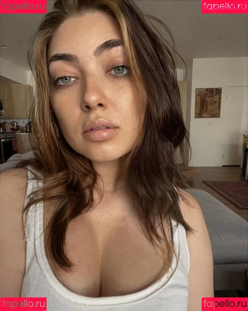 Shelby Young Onlyfans Photo Gallery 