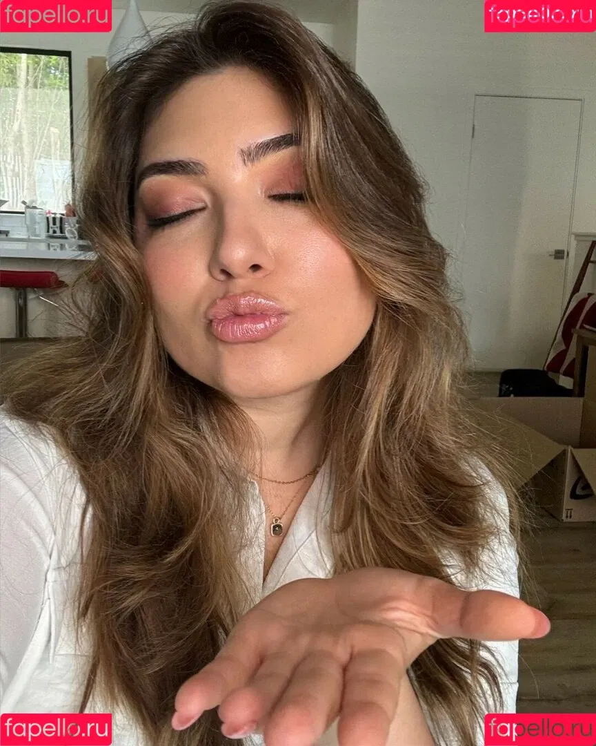 Shelby Young Onlyfans Photo Gallery 