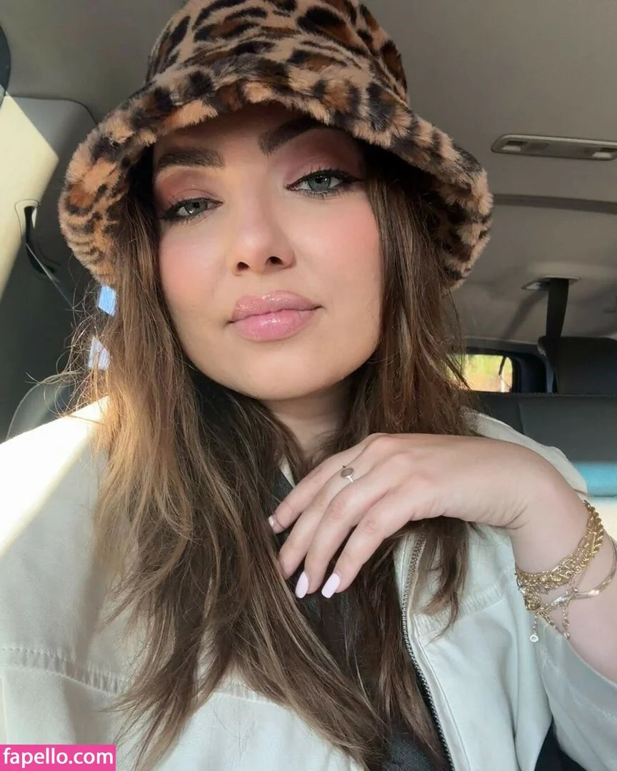 Shelby Young Onlyfans Photo Gallery 