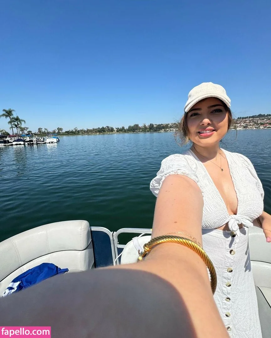 Shelby Young Onlyfans Photo Gallery 