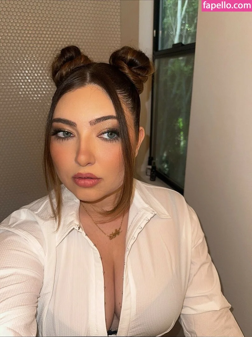 Shelby Young Onlyfans Photo Gallery 