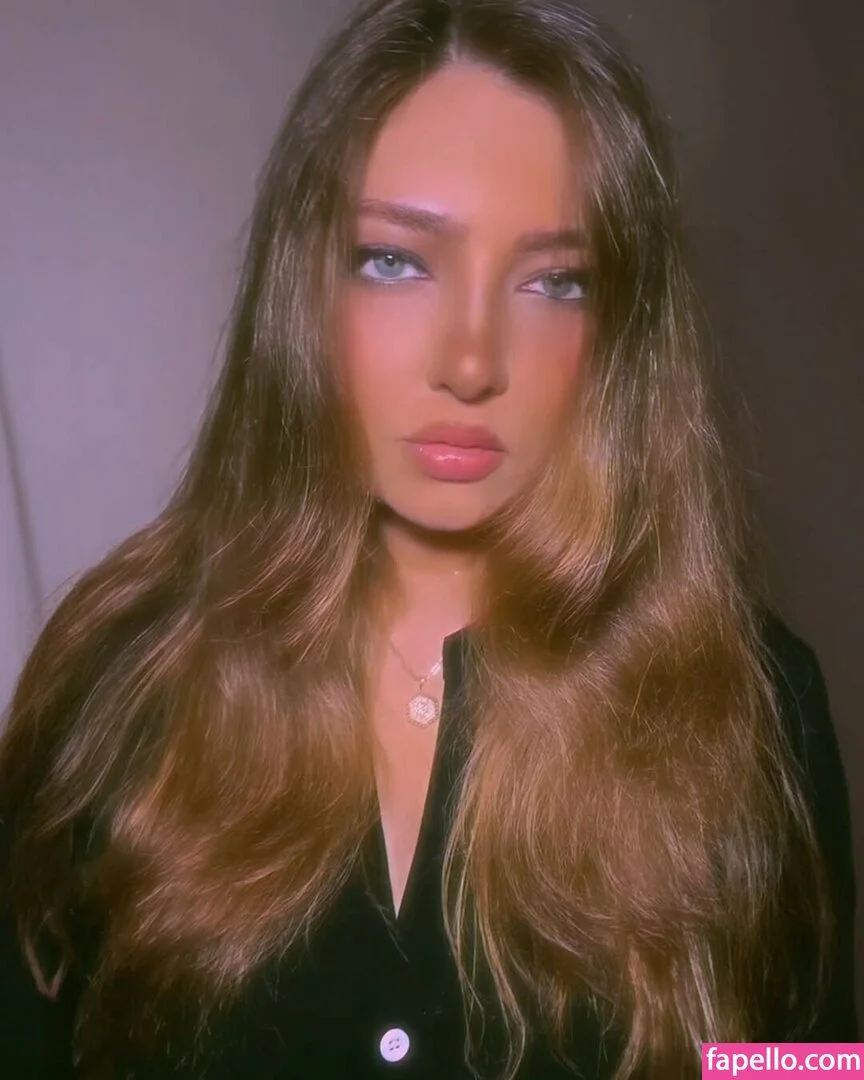 Shelby Young Onlyfans Photo Gallery 