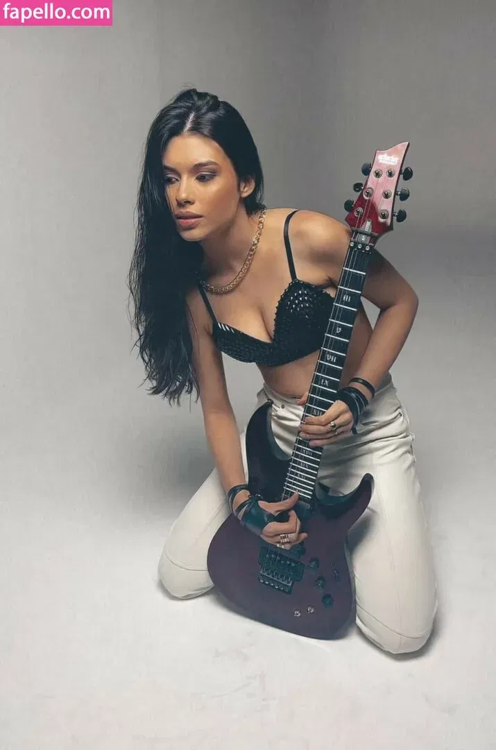 Larissa Liveir Onlyfans Photo Gallery 