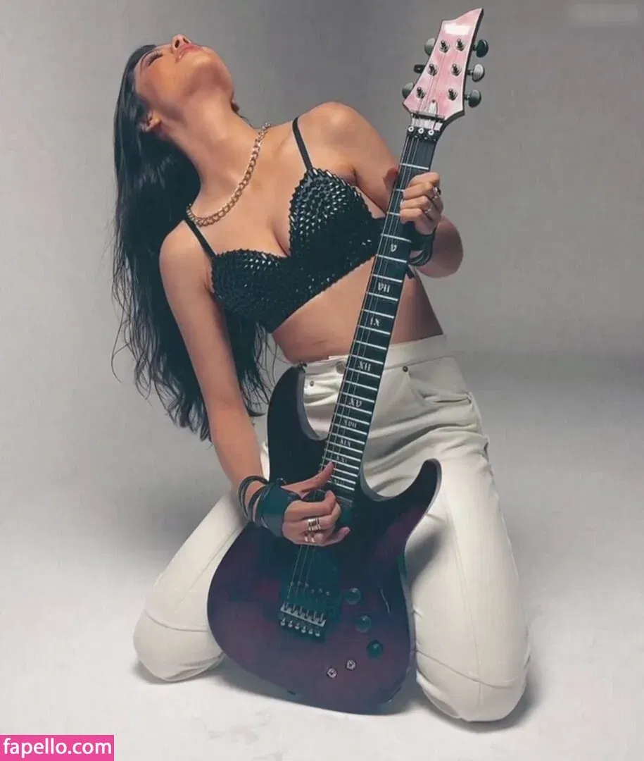 Larissa Liveir Onlyfans Photo Gallery 